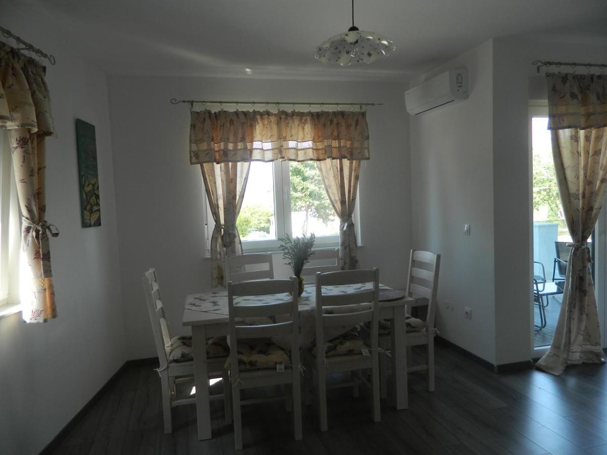 Appartamento Apartman Linda Medolino Esterno foto